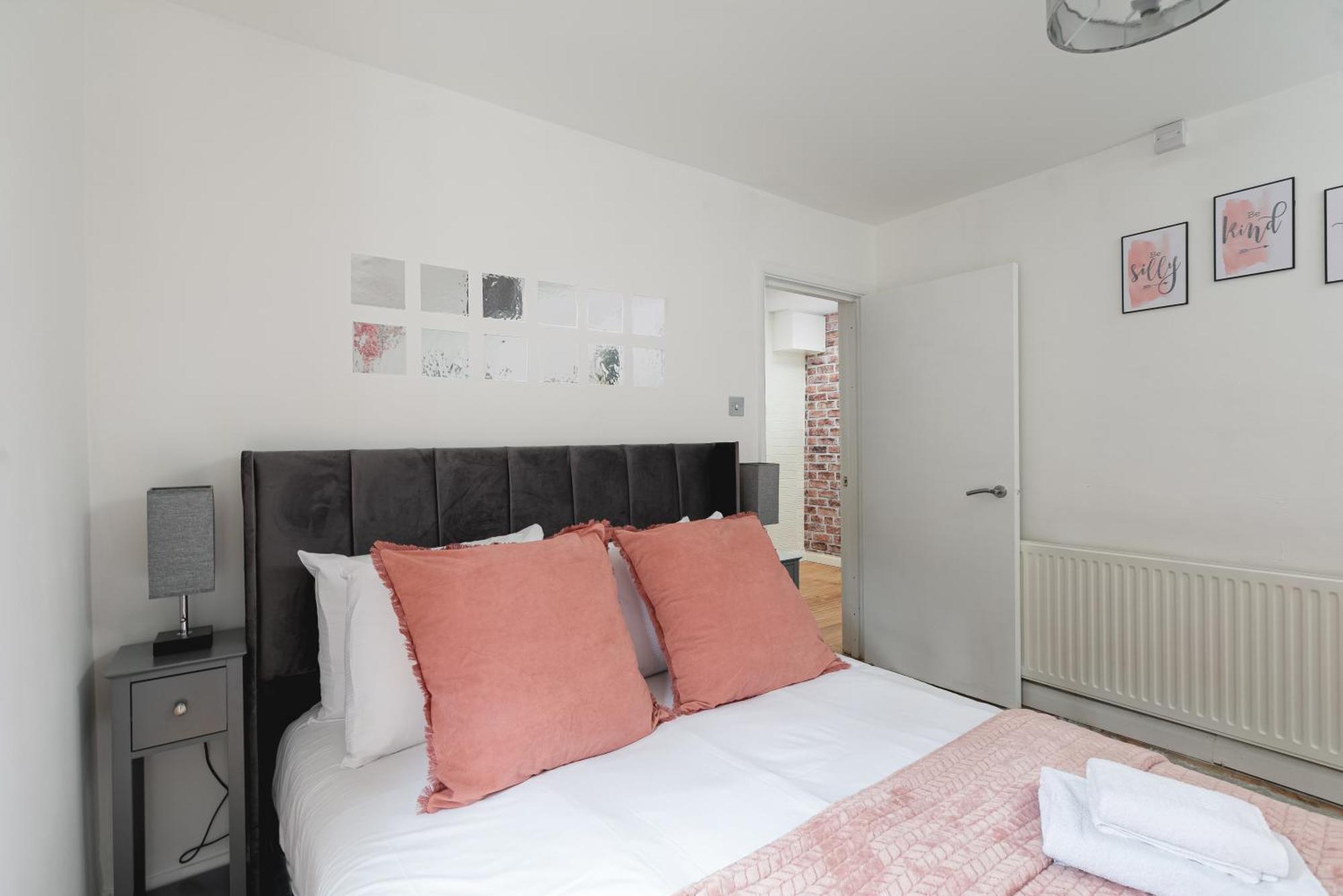Apartamento Spacious With Garden In Londres