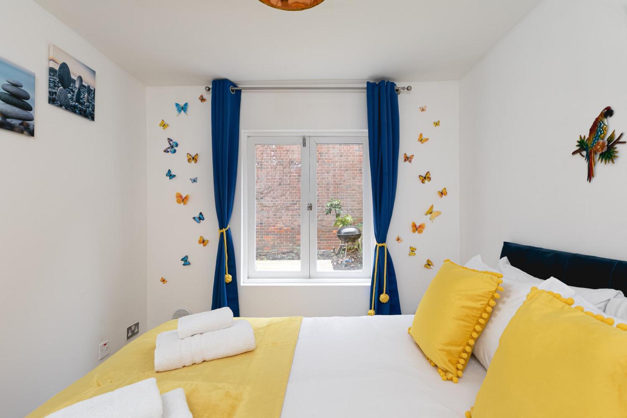 Spacious With Garden In * Londres